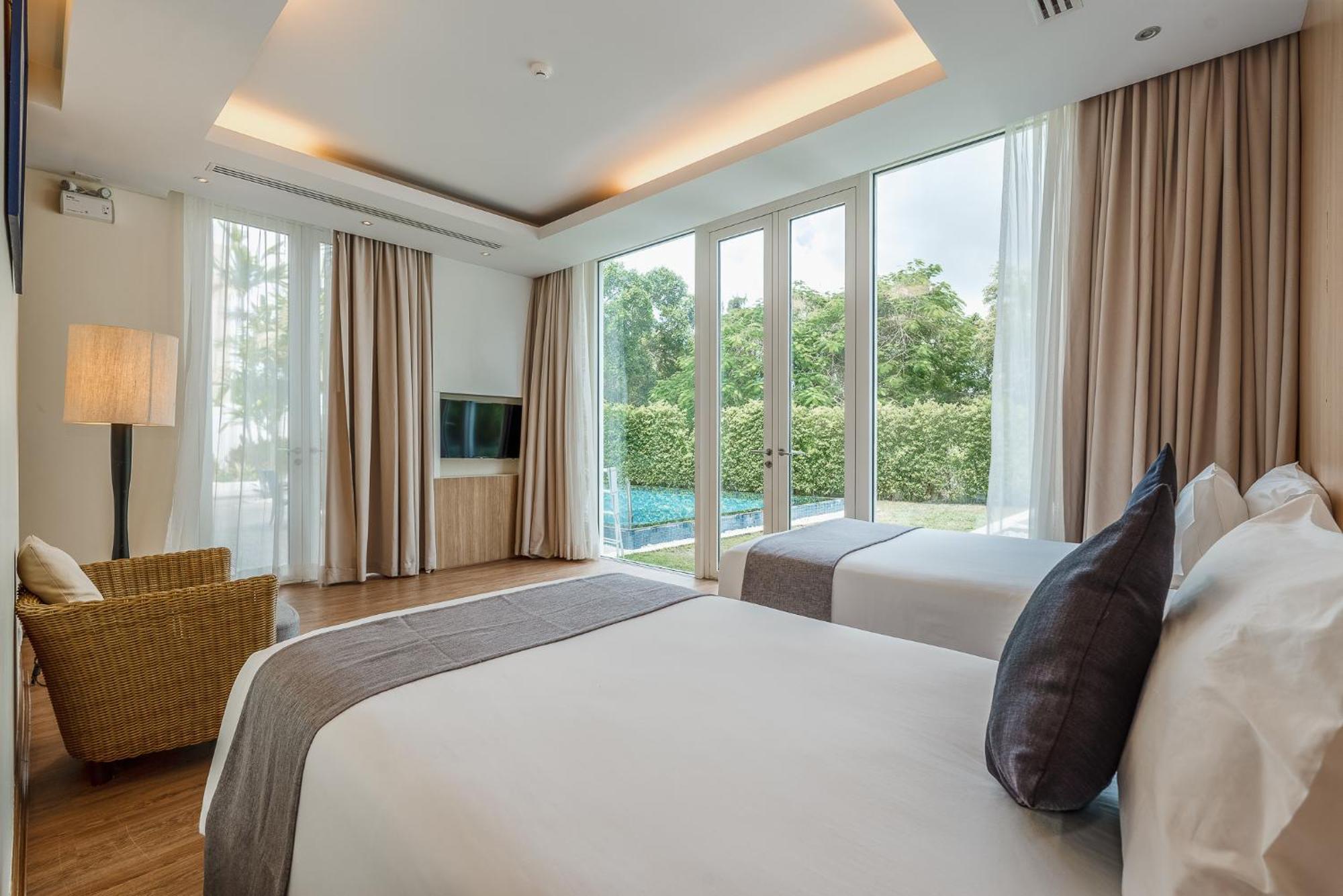 สแปลช บีช รีสอร์ต ไม้ขาว ภูเก็ต รีสอร์ท Mai Khao
